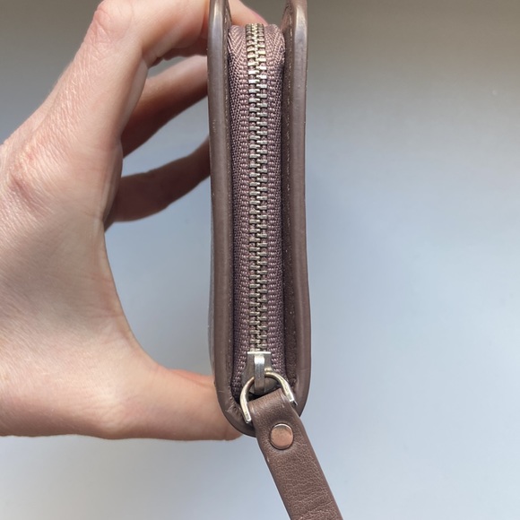 Marc By Marc Jacobs Leather wallet - Picture 3 of 7